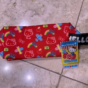 Hello kitty cosmetic/toiletry case